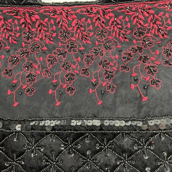 Women's Black and red velvet beaded purse - Picture 4 of 8